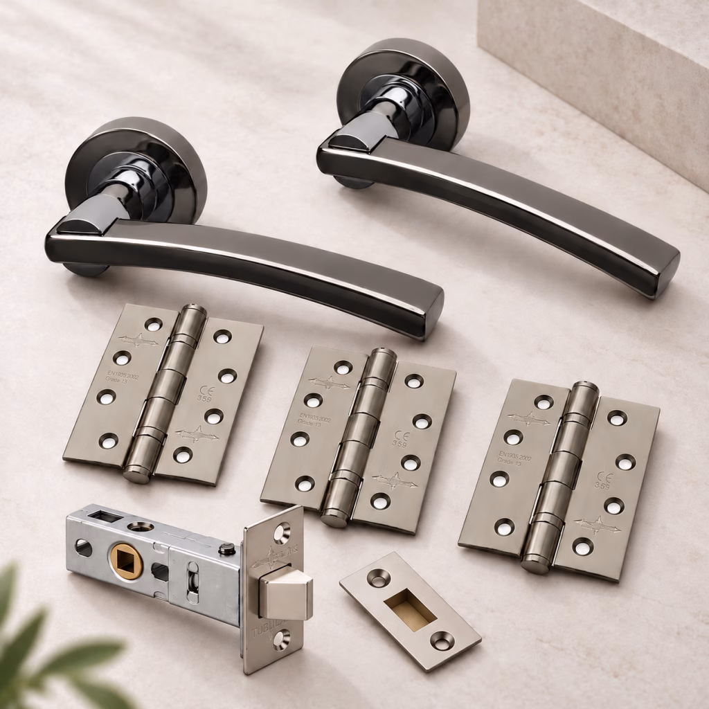 LPD Sirus Chrome Lever on Rose Handle Hardware Pack